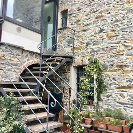 La Casa Di Giulia With Air Conditioning, Wifi And Private Parking Rapallo