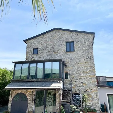 La Casa Di Giulia With Air Conditioning, Wifi And Private Parking Appartement