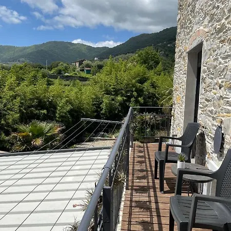 Apartment La Casa Di Giulia With Air Conditioning, Wifi And Private Parking *